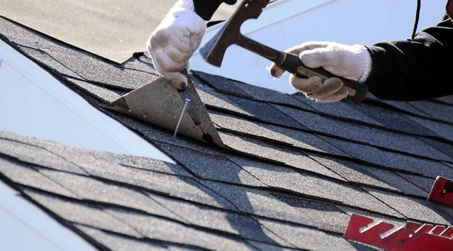 Professional gutter cleaning in Lyndon Station, WI